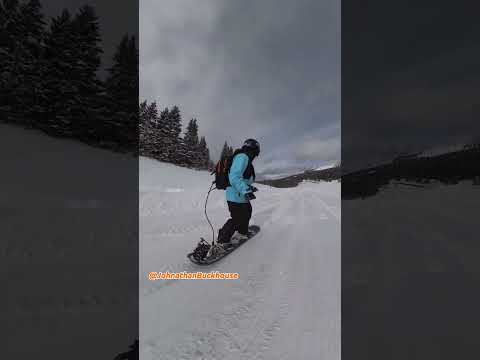 Cyrusher Sports-E-Snowboard Adventure: Carving the Snow