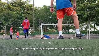 Alfreed entrena para el equipo QuillamiFC | Humor de cuadra 