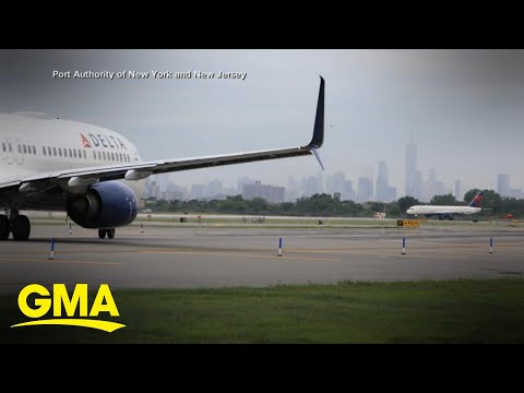 New details after close call between 2 passenger jets at NYC airport