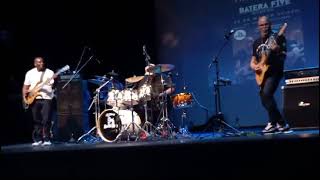 Trio Praise -Groove na Soparia