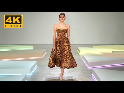 Zimmermann Resort 2025 Fashion Show - 4K