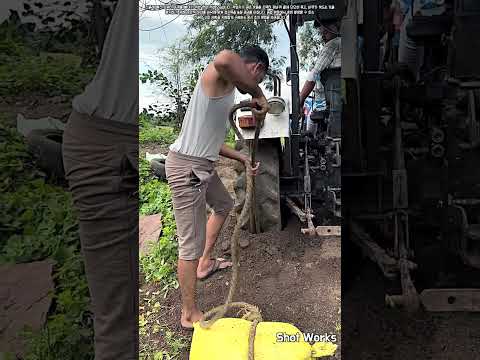 밧줄과 마대를 이용한 농기계 험로 탈출 준비 과정 #worker #process #tractor #rescue #mud