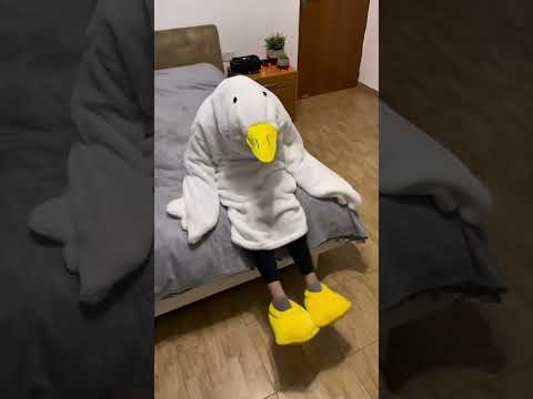 I think she loves them ðŸ˜ðŸ’› #girlfriend #gift #couple #couplegoals