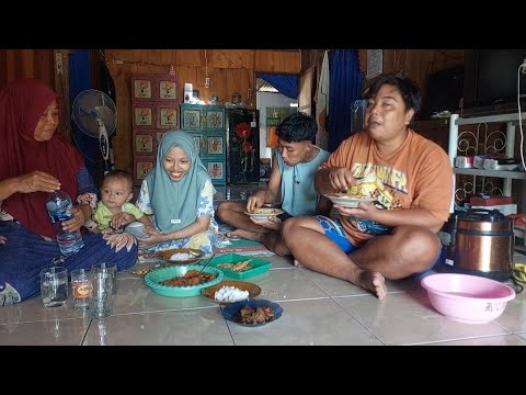 Sambel terong ikan tongkol.. temen makannya mahmudxl