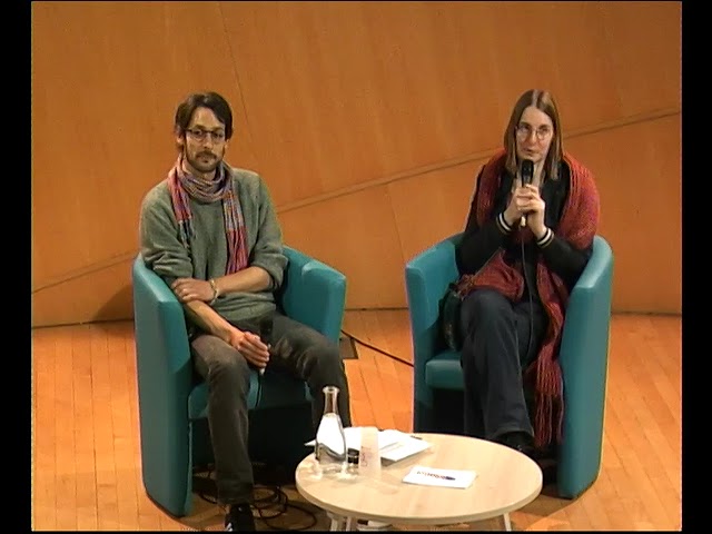 Christelle Dabos a conquis le monde de la fantasy avec La Passe-miroir publié chez Gallimard jeunesse. Profil atypique, avec le temps, Christelle a élargi son horizon des récits pour se construire un imaginaire original et inventé des nouveaux mondes, tout comme son dernier roman Nous.