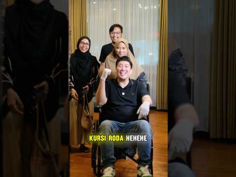 LAH KOK MALAH SAYA YANG DI GOTONG KURSI RODA๐ #masterjoebonesetting #bonesetting #reels