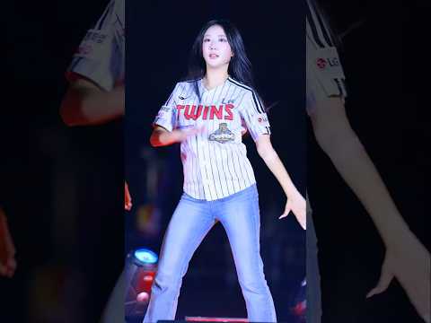 빛 여 진✨"<strong>REDRED</strong>" CORTIS 5🎶서여진 Seo Yeojin 徐如辰 치어리더 직캠 fancam