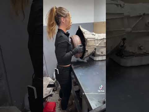 6L80 #fyp #foryou #mechanicslife #cargirl #tiktok #mechanic #apprentice #cars #video #transmission
