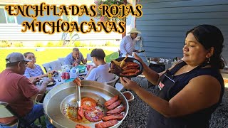 Disfrutando unas Ricas enchiladas y polli frito Una mis comidaz preferidas