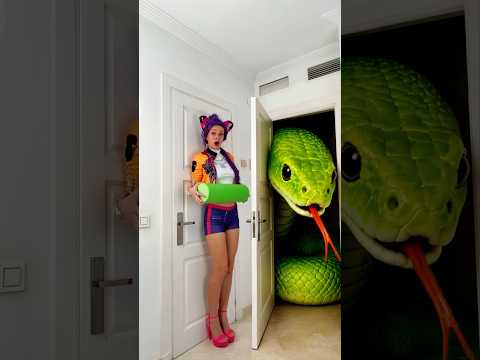 OMG Rumi Was Found By A GIANT SNAKE ๐๐จ