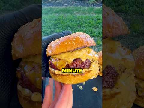 100 Years Of Burgers In One Minute 🍔