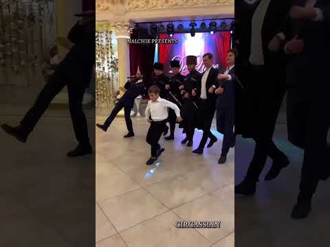 Молодечек пацан #shorts #танцы #лезгинка #вечеринка
