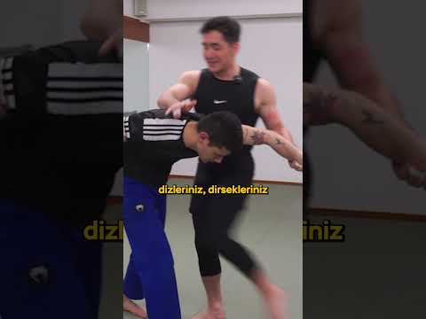 Boğazınızı sıkmaya çalışan birine ne yapabilirsiniz ? #antrenman #mma #kadınaşiddethayır #kadın