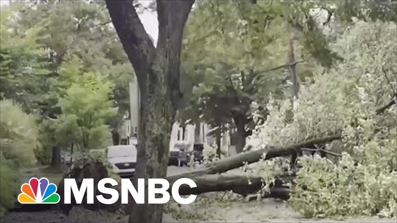 Nearly Half A Million Canadians Without Power As Fiona Makes Landfall