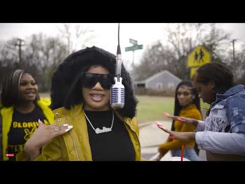 GloRilla - Glorilla Flo (#BoxedinLivePerformance) ๐WestSide Dr @boxedin_ ๐ฆ Prod by @SwishStillMack