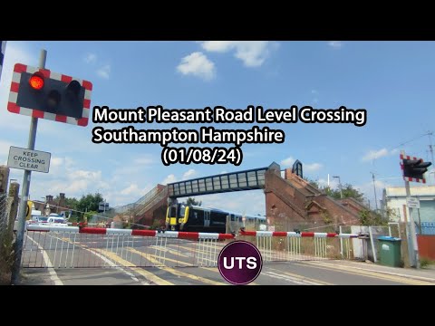 Mount Pleasant Road Level Crossing Southampton Hampshire (01/08/24)