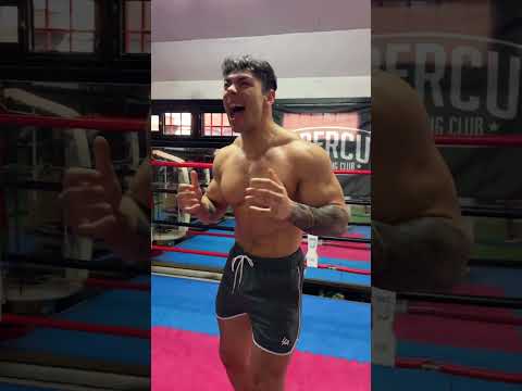 Qué Tan Fuerte Pega un Boxeador Profesional? #fitness