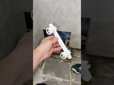 Вы такое видели вообще? Как установить смесительную планку в стену, не повредив кафель! #diy