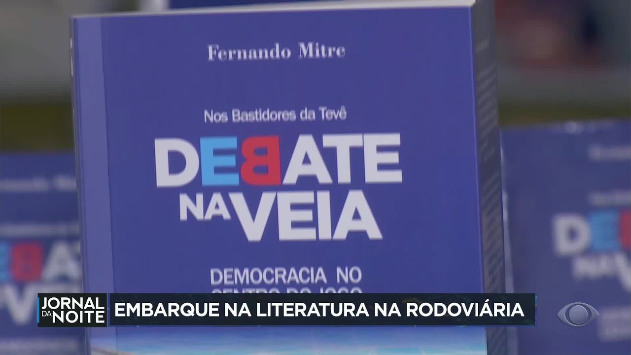 Feira do livro é realizada em rodoviária no interior de SP
