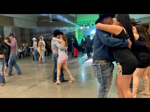 A Darle al Baile en Valle de Zaragoza Chihuahua Con la Dictadura Norteña