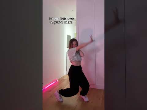 StoryBoard 3 de la vidéo POV : In my head while I’m dancing ? @jennierubyjane #shorts #kpop