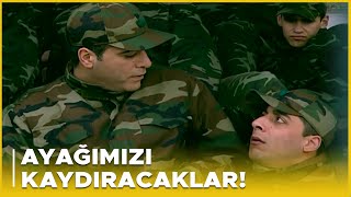 Emret Komutanım | Kartopu, Bedellilerin Ayağını Kaydırmasından Korkuyor