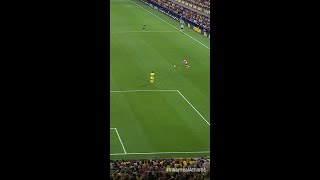 💛🧱 VILLARREAL'S WALL!