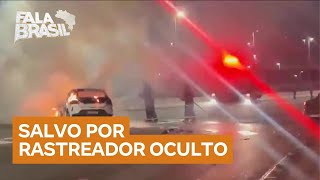 Motorista de aplicativo é salvo de sequestro por rastreador oculto no carro