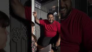 Milionário muda vida de uma menina q sonha ser alguém na vida