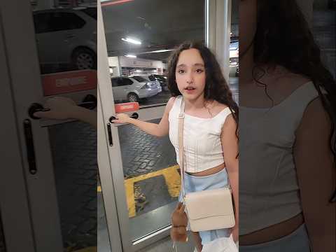 PORTA EMPERRADA #shorts #fypシ゚viral #shortsviral #shortsvideo