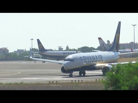 YouTube video thumbnail: Quicker Boeing Deliveries Help Ryanair Boost Profit, Traffic Forecast