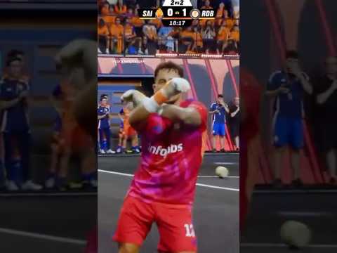 Un portero marca el 1r gol de la temporada en la Kings League 🔥..#kingsleague #futbol #gol
