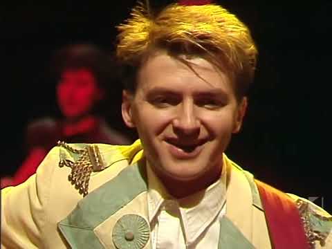 Crowded House - Now We're Getting Somewhere (COUNTDOWN  December 22nd, 1986)