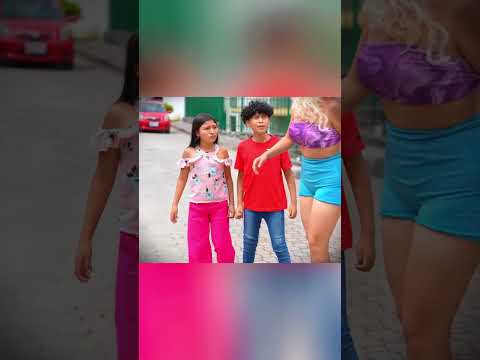 Karnına Yiyecek Bağlayıp Hamileymiş Gibi Davrandı 😱 #shorts  #trending  #viralvideo