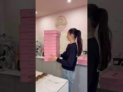 Travailler peu, manger des cookies 🍪 et toucher son salaire… bienvenue dans le monde Gen Z 😎