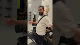 شوف الرجل الالي ههه