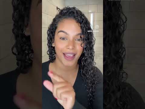 Curly Tip: to prevent white clumps from a gel + leave-in
that don’t mix
