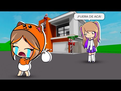 ECHAN a Mandarina de su Casa en Brookhaven Roblox !