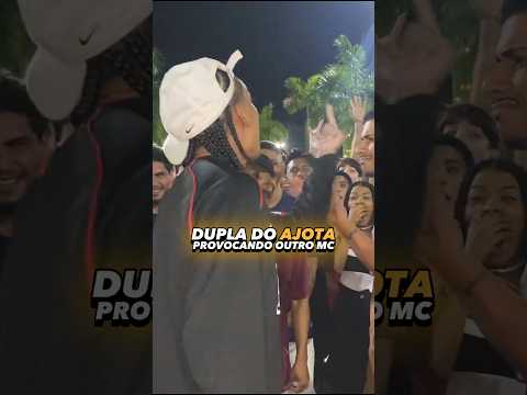 ele disfarçando kkkkkkk #batalhaderima