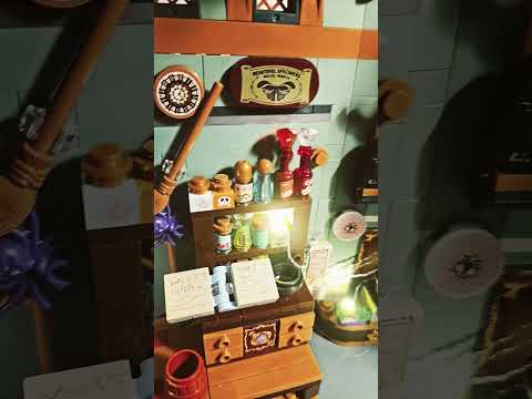 Halloween... but make it bricks 🎃