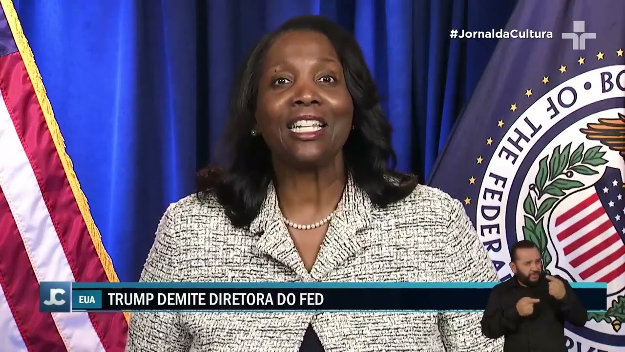 Diretora do Federal Reserve demitida por Trump diz que não deixará o cargo