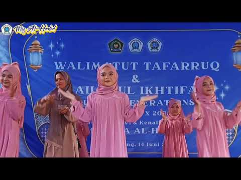 Penampilan Tari Hanit wa hanini x ahbab Rosulillah dari anak kelas 3 Mis Al-Hadid x25  ..