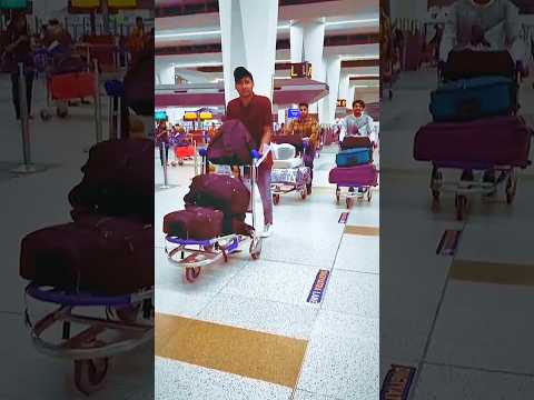তিন বন্ধু একসাথে প্রবাস থেকে দেশে ফিরলাম ✈️