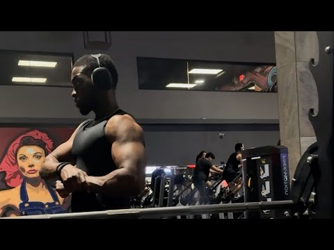 “Powerbuilding Back Day: Deadlifts, Growth, & Strength Gains”