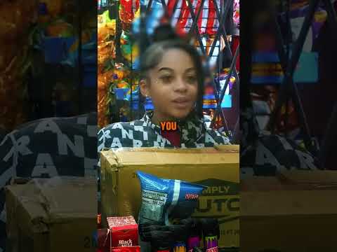 Pretty Girl Gifts Her Store Cashier @khalidattaf