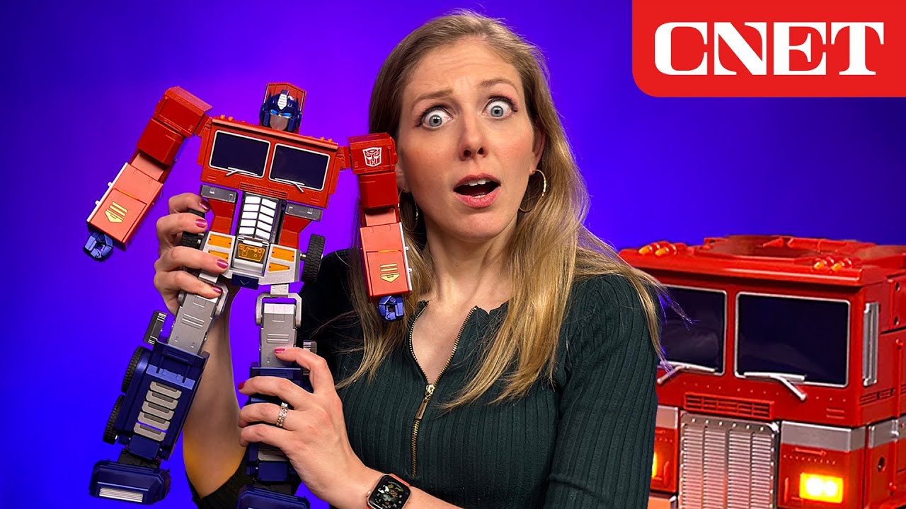 Optimus Is Back! This Transformers Robot Is Smaller, Cheaper – but Is It Still Good?