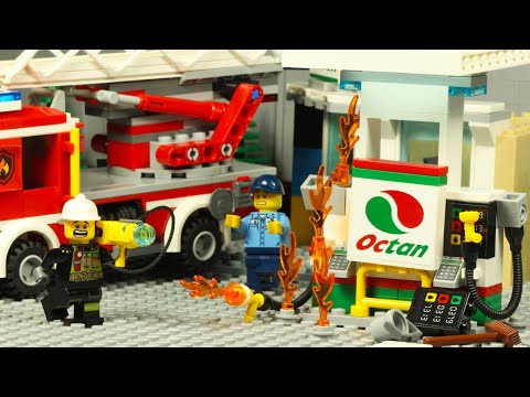 Lego City Gas Station Crash Fire Truck