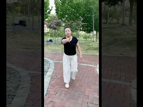 Kind woman help #motivation #positivevibes #lnspiration