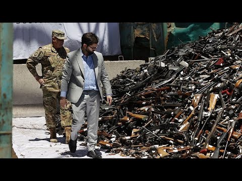 Autoridades chilenas destroem milhares de armas