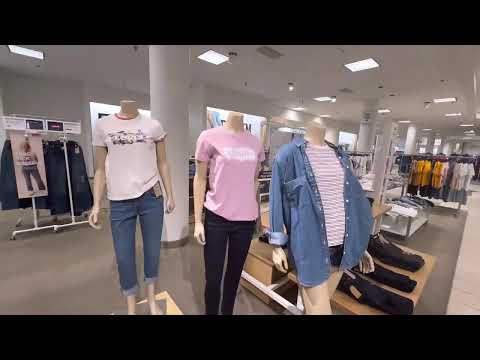 Macys CLOTHING ESSENTIALS THE NORTH FACE LEVIS & other SPORTS & CASUAL DRESSWEAR #macys #macysstore